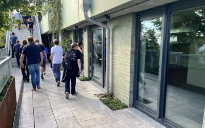 Begrünter Aufbau öffnet die Tore für die Öffentlichkeit